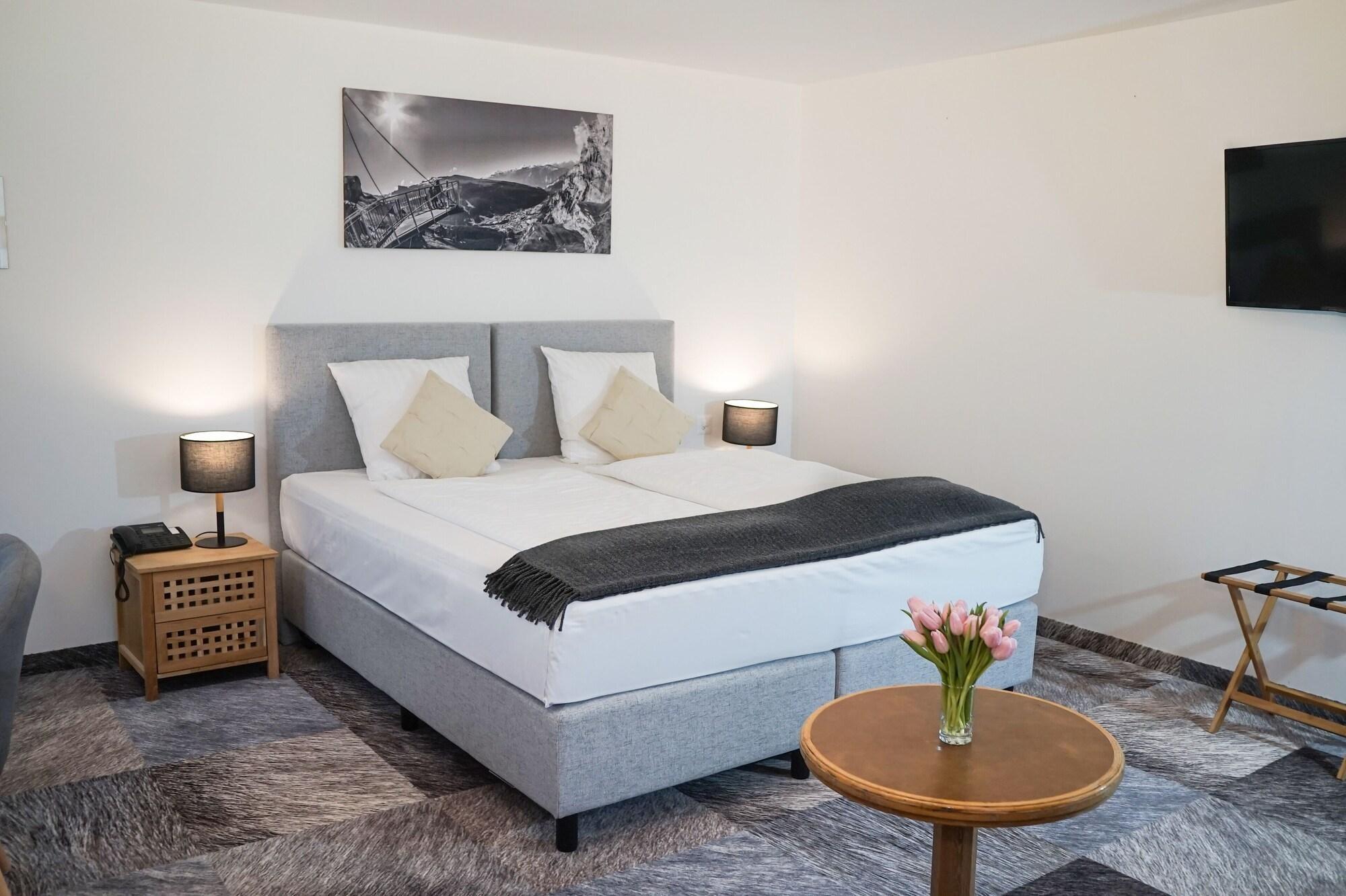 Thermal Hotels & Walliser Alpentherme Leukerbad Exterior foto